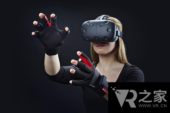 不習(xí)慣用手柄體驗VR？那就戴上手套吧