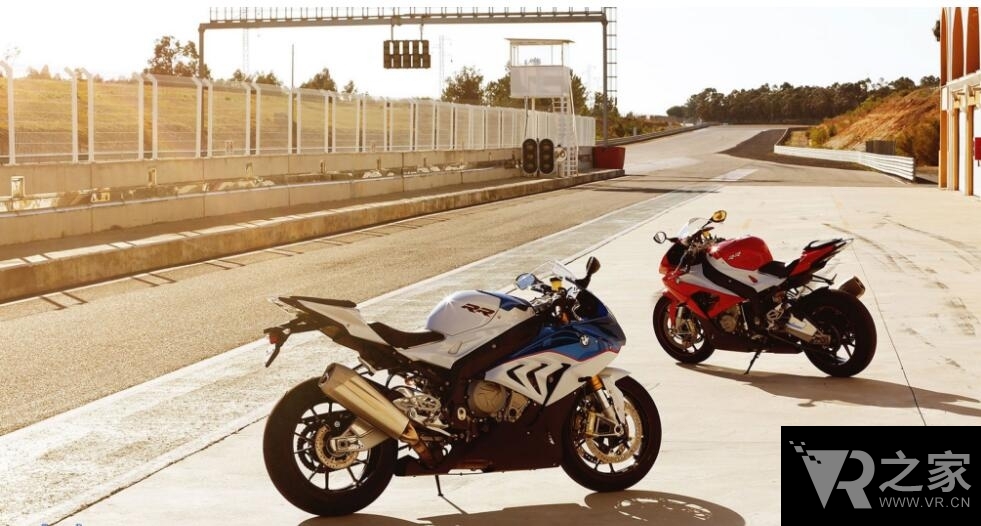 全景 BMWS1000RR 