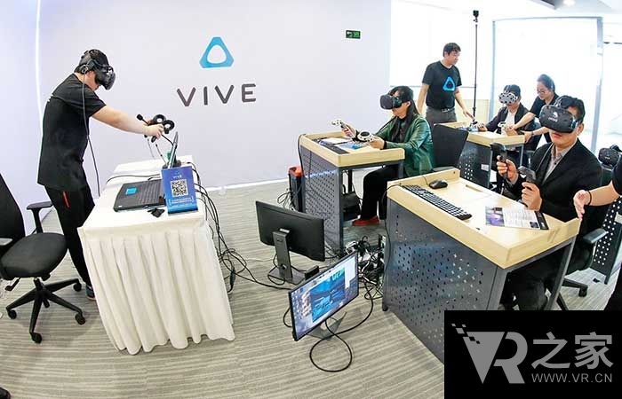 VR上課堂不傷眼 HTC力推Vive商用多人套裝