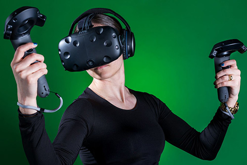 不滿足于Vive  HTC正在研究一款新頭顯