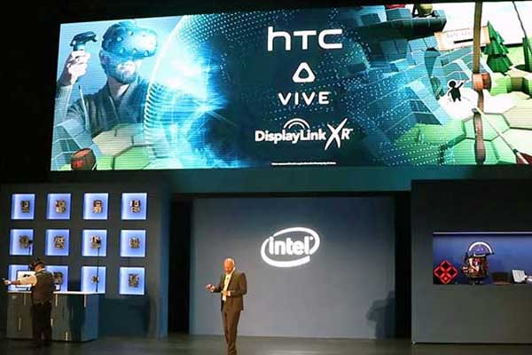 VR二代進化曲：HTC&Intel共同展示通用無線VR方案